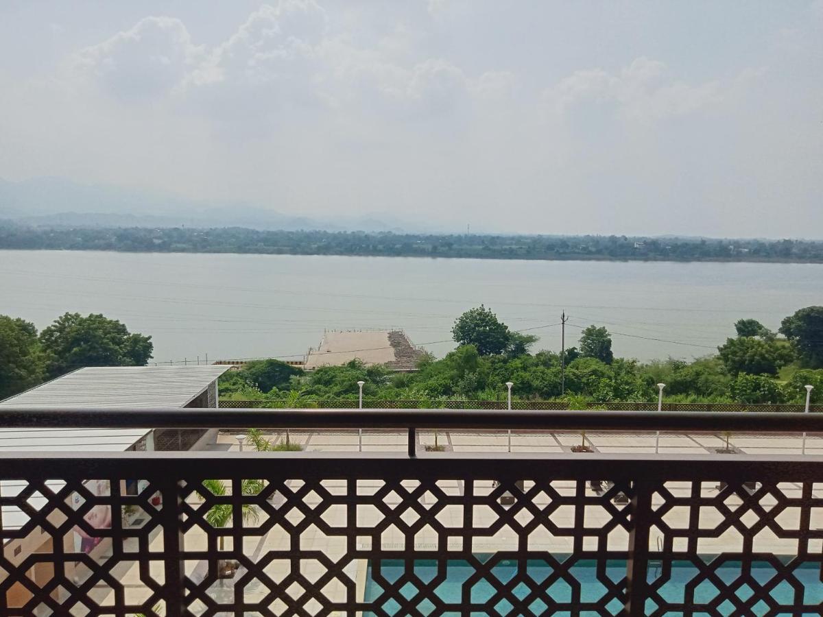 Ramada Encore By Wyndham Statue Of Unity Kevadia Bagian luar foto